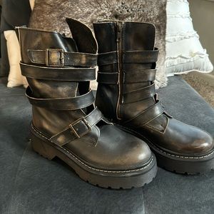 Steven Madden brown combat style boots!